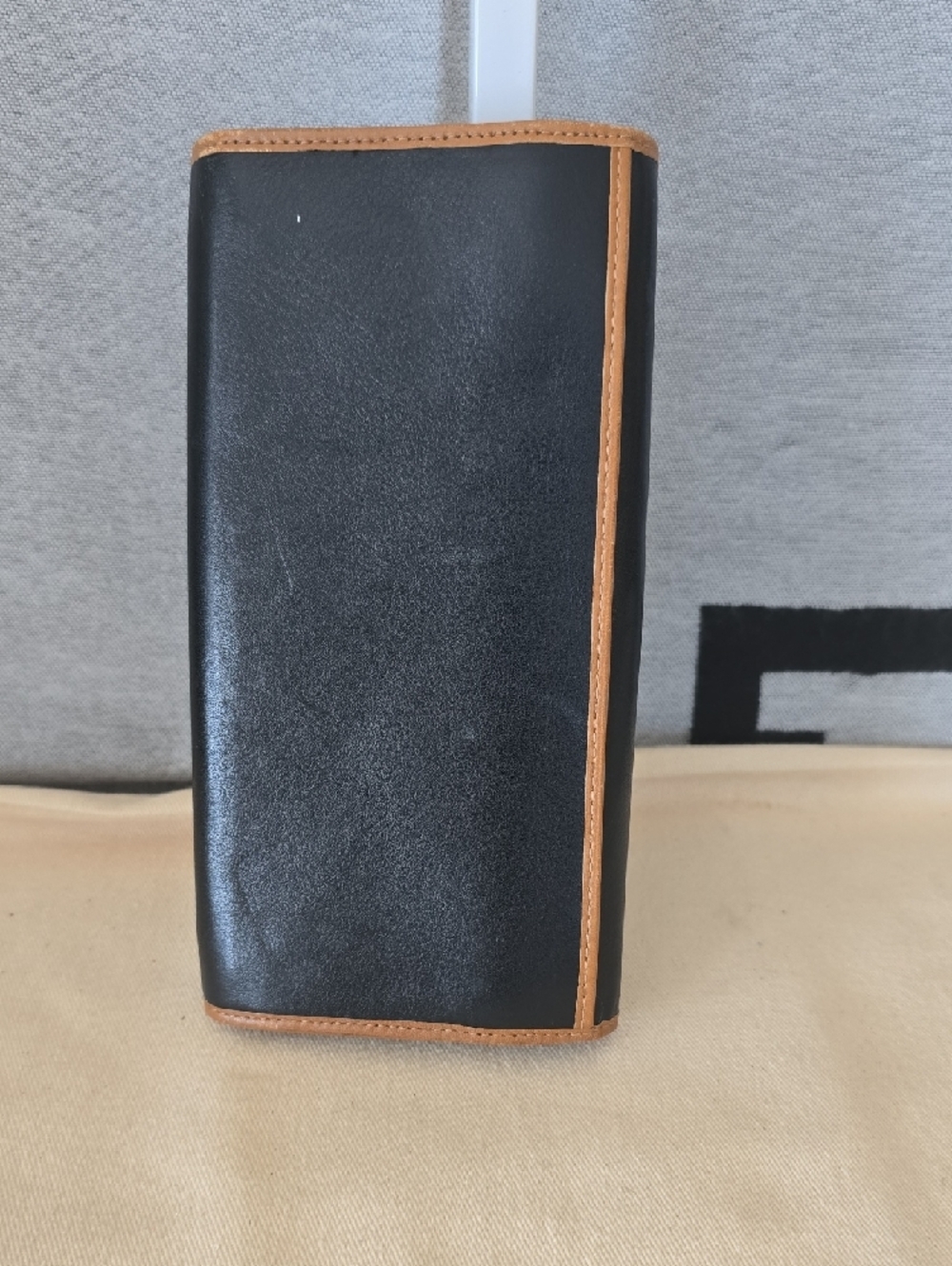 Celine Black Tan Leather Kisslock Long Wallet - Picture 5 of 8